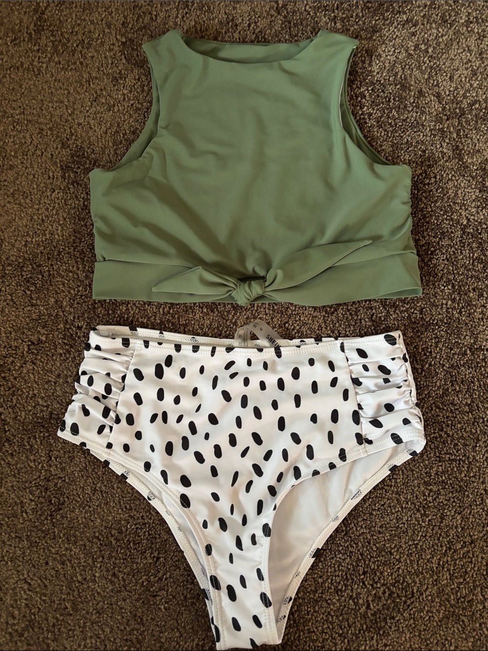 SHEIN Olive Green Knotted Crop Tank Top